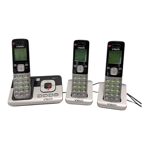 VTech Cordless Phone DECT 6.0 With Digital Answering Machine (3 Handsets) - Picture 1 of 5